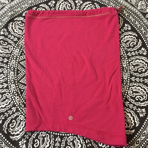 lululemon athletica Accessories - Lululemon Run Fast Neck Warmer